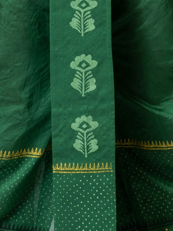 B 0098 DSC03778 copy