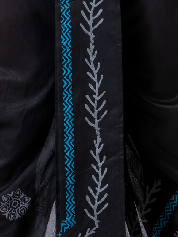 B 0108 DSC03768 copy